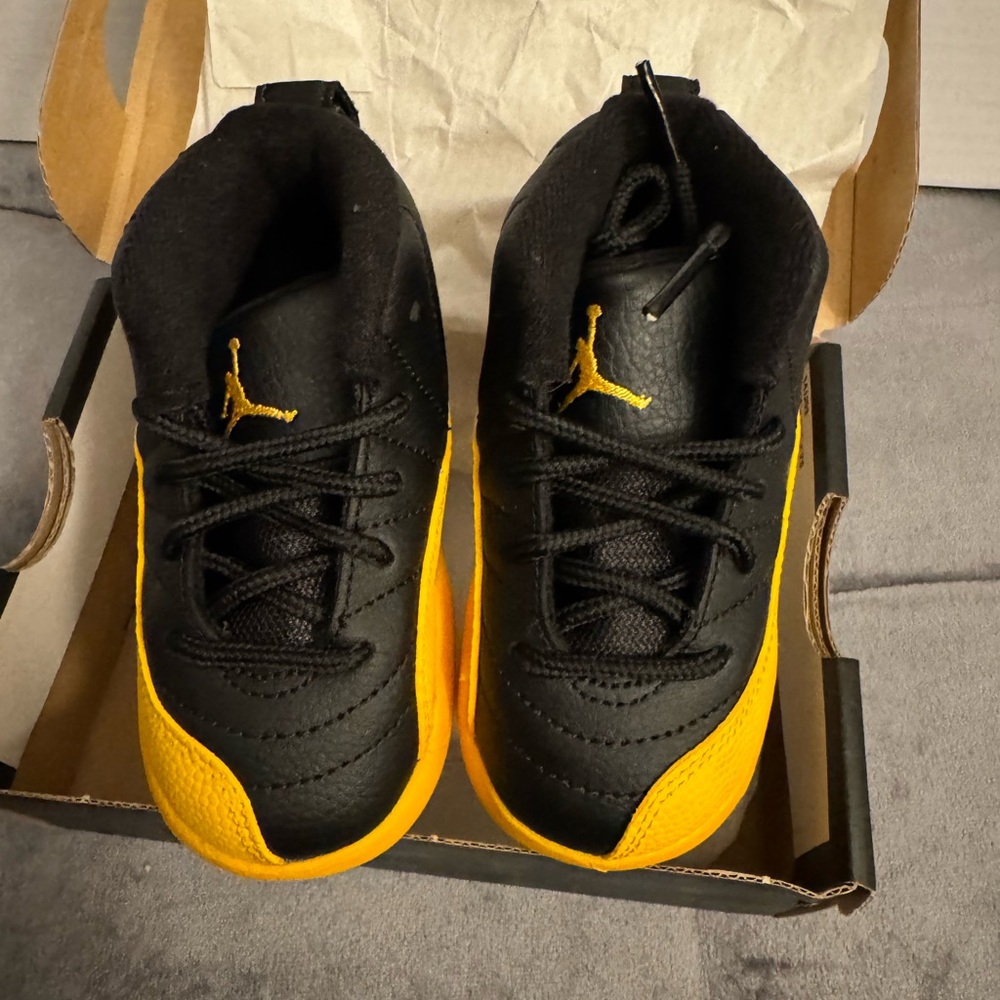 Jordan 12 Retro Black University Gold Toddler